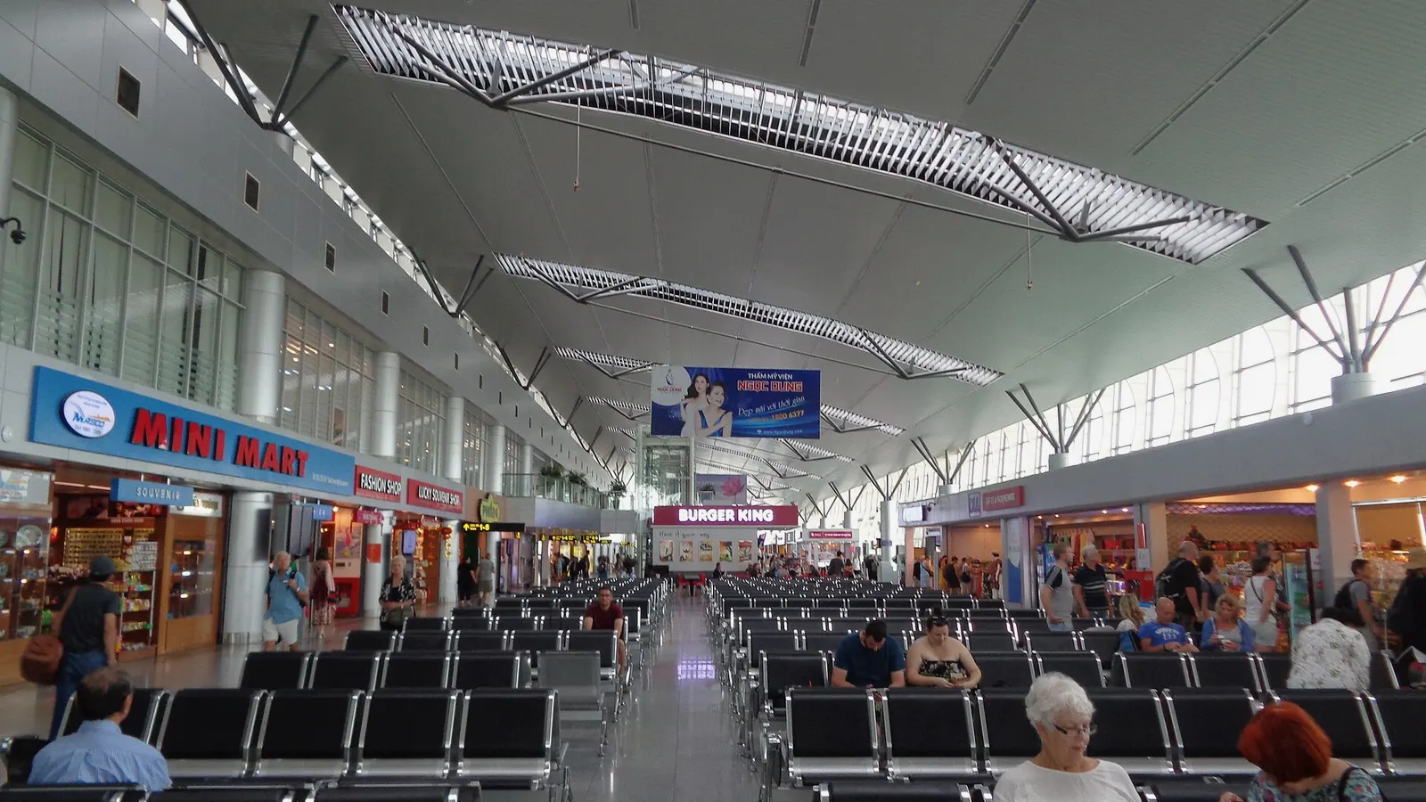 Da Nang DAD airport fast track: Viet Fast Track airport assistance